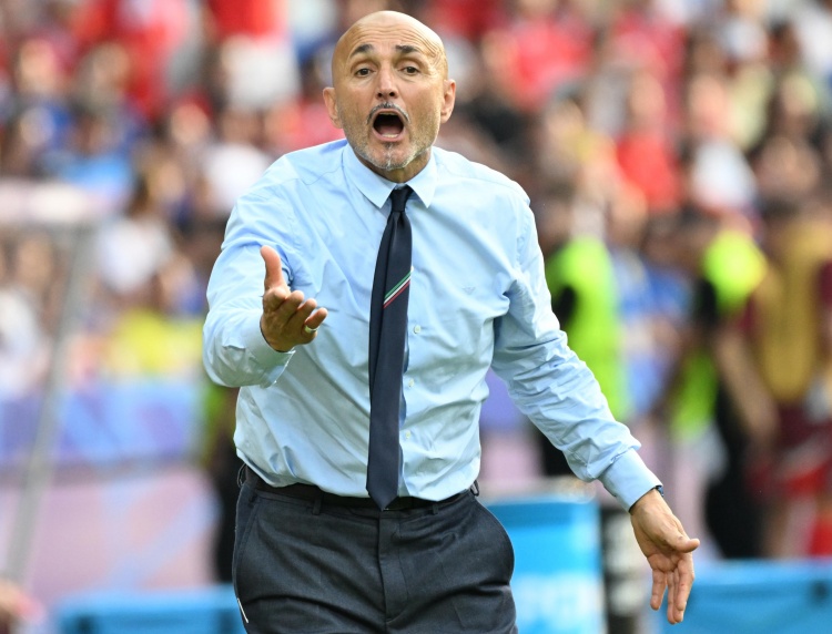 米体:斯帕莱蒂并未要求任何东西,但不会拒绝尤文提前续约谈判